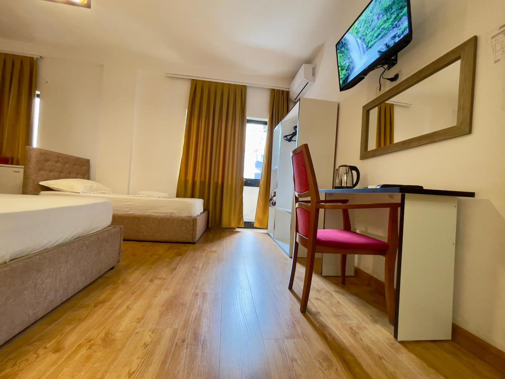 Hotel Globo ดูร์เรส ภายนอก รูปภาพ