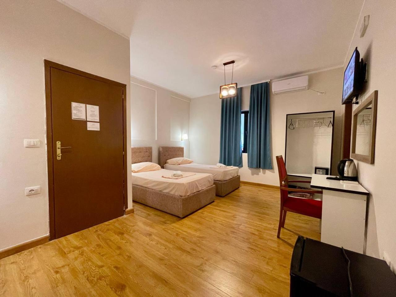 Hotel Globo ดูร์เรส ภายนอก รูปภาพ